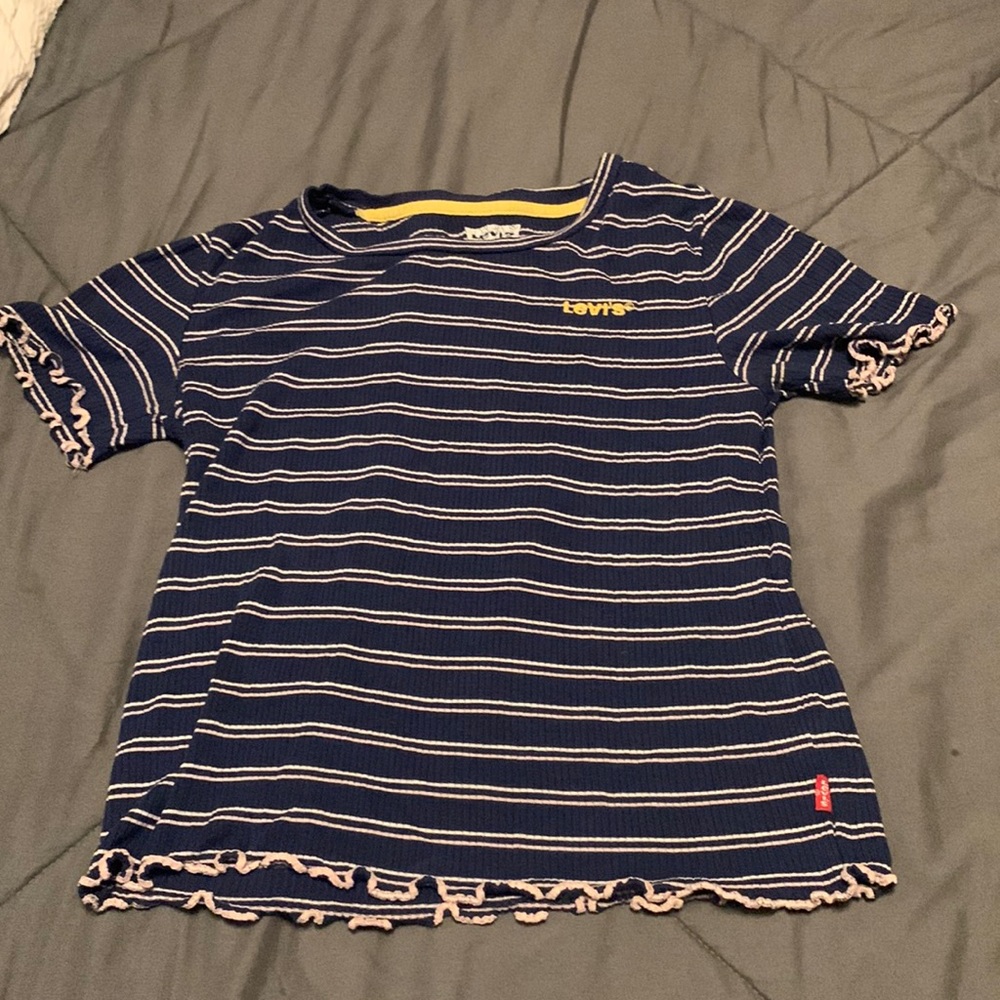 Cute striped shirt!